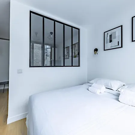 Comfortable , Porte-dorée District, Parigi